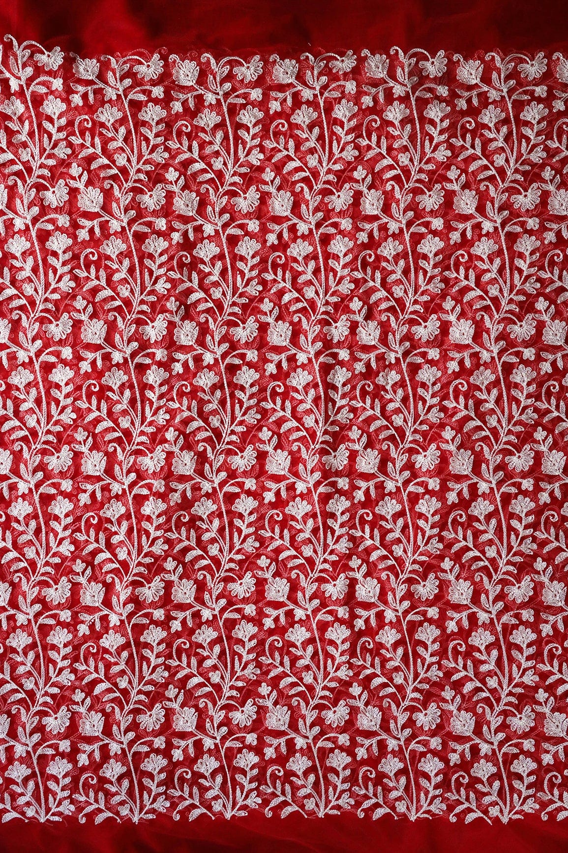 doeraa Embroidery Fabrics Beautiful White Thread Floral Embroidery On Red Soft Net Fabric