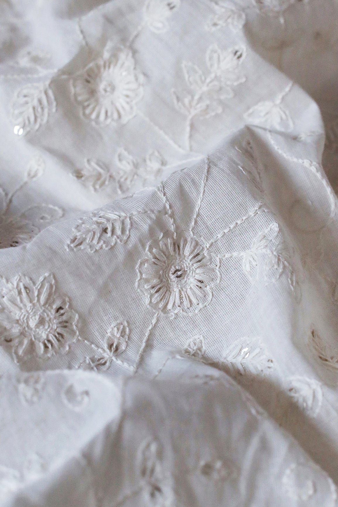 doeraa Embroidery Fabrics Beautiful White Thread With Gold Sequins Floral Embroidery Work On White Cotton Fabric