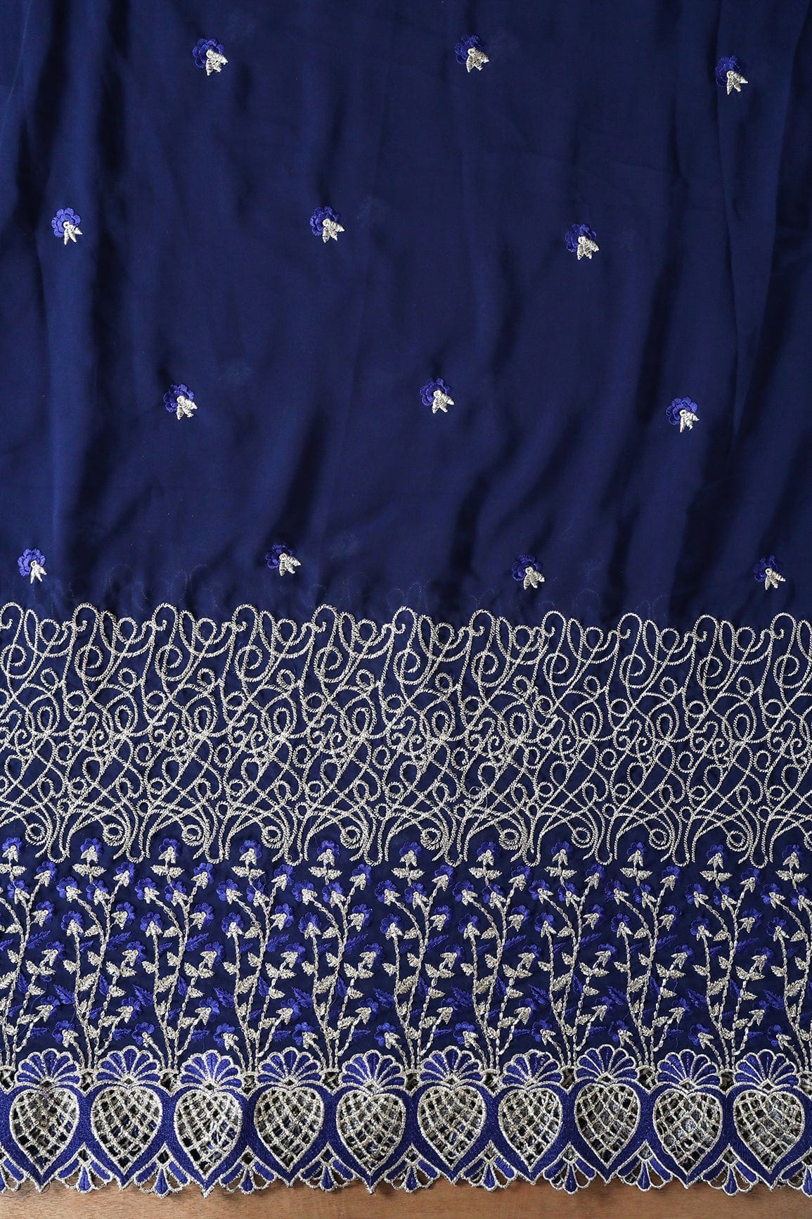 doeraa Embroidery Fabrics Big Width''56'' Blue Thread With Zari Floral Embroidery Work On Navy Blue Georgette Fabric With Border