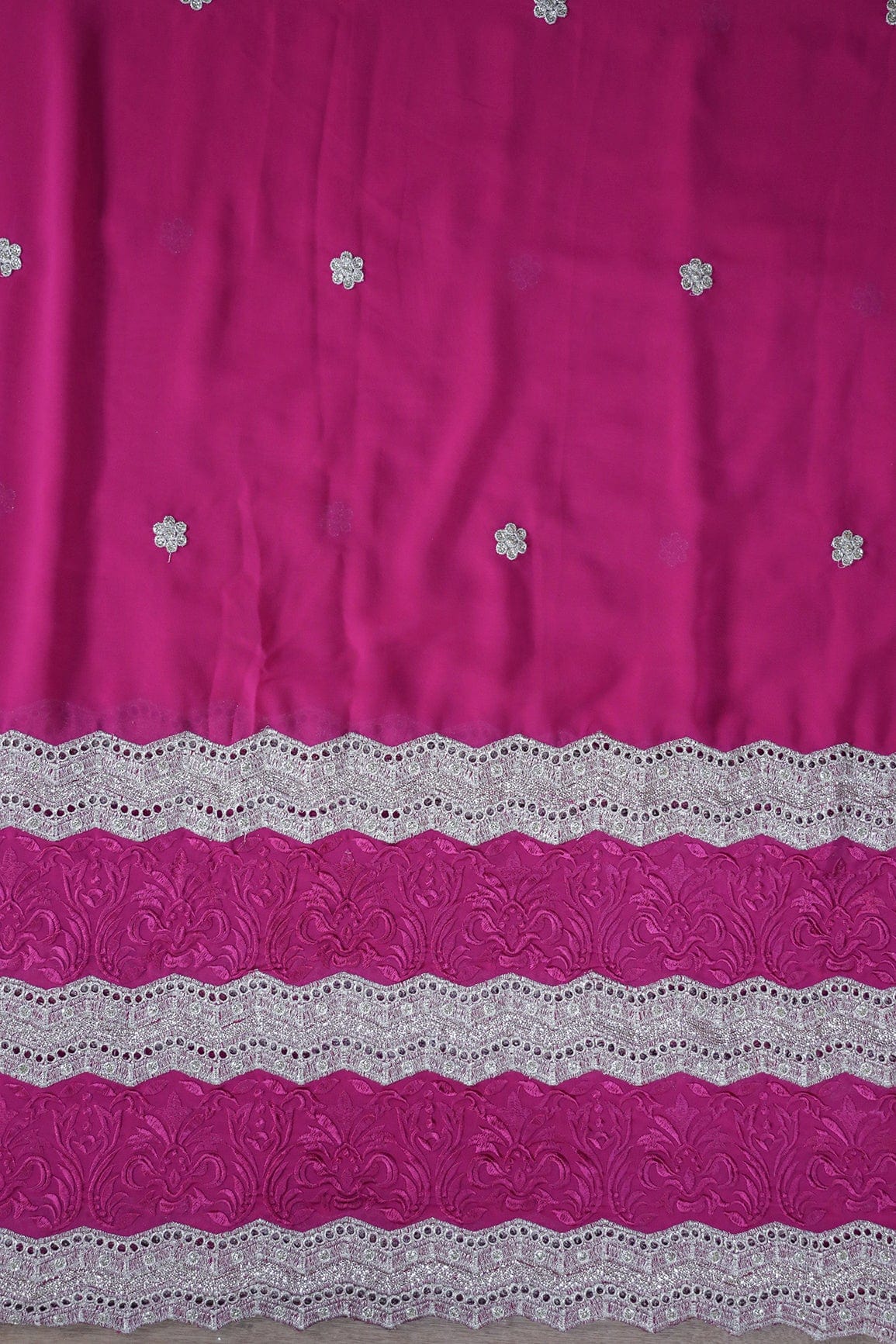 doeraa Embroidery Fabrics Big Width''56'' Fuchsia Thread With Zari Ethnic Embroidery Work On Fuchsia Georgette Fabric With Border