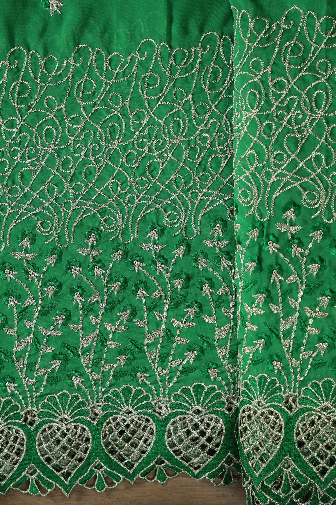 doeraa Embroidery Fabrics Big Width''56'' Green Thread With Zari Floral Embroidery Work On Green Georgette Fabric With Border