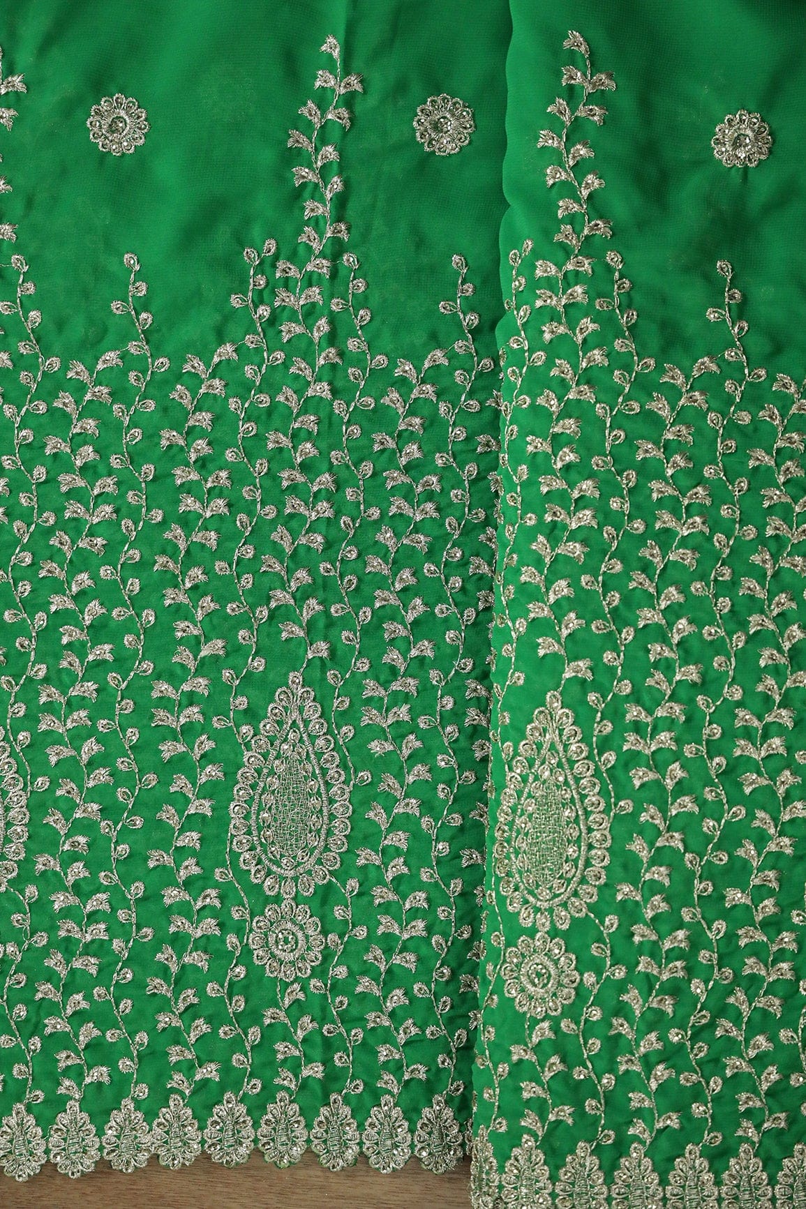 doeraa Embroidery Fabrics Big Width''56'' Silver Zari Leafy Embroidery Work On Green Georgette Fabric With Border