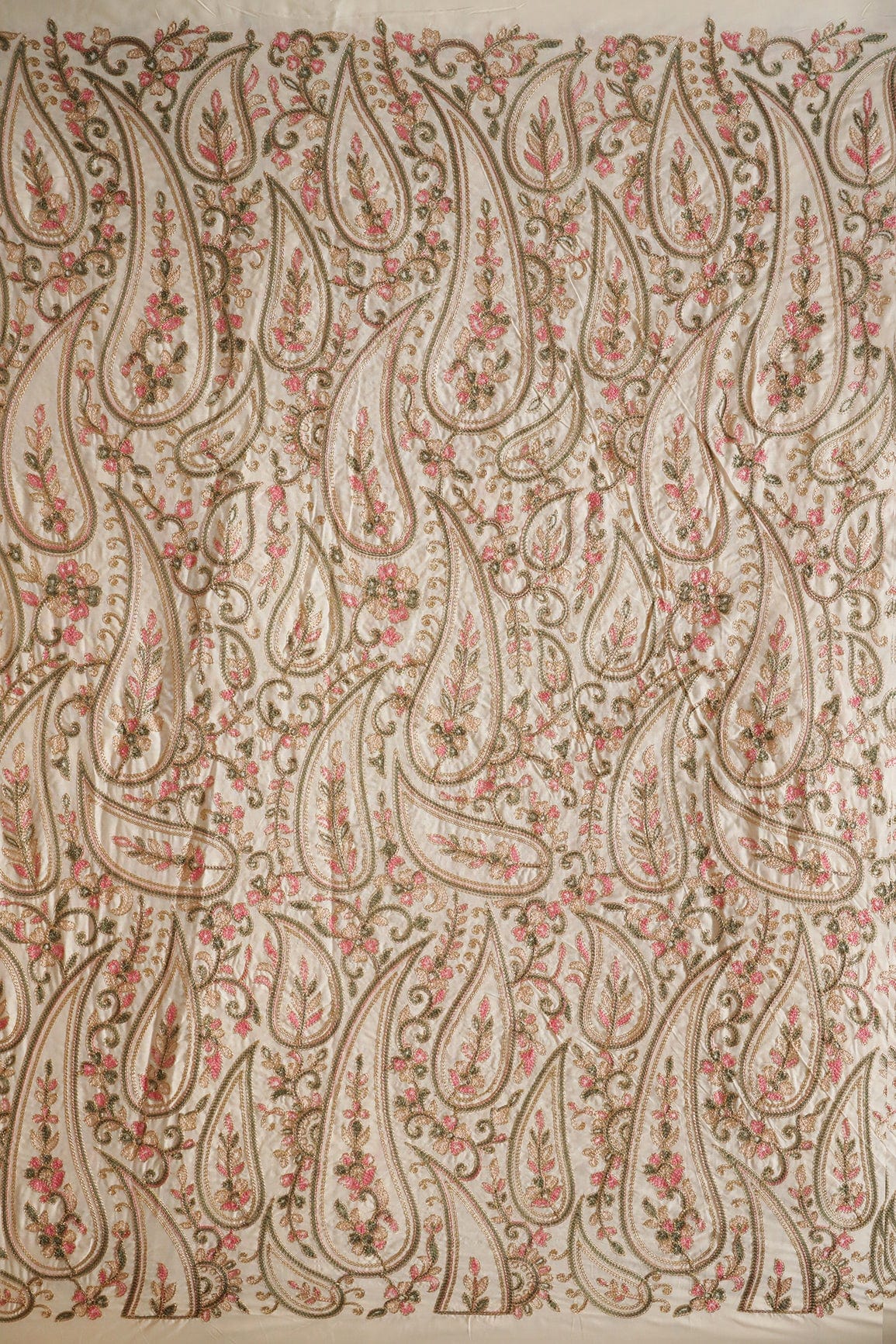 doeraa Embroidery Fabrics Multi Thread Beautiful Heavy Paisley Kashmiri Embroidery Work On White Cotton Fabric