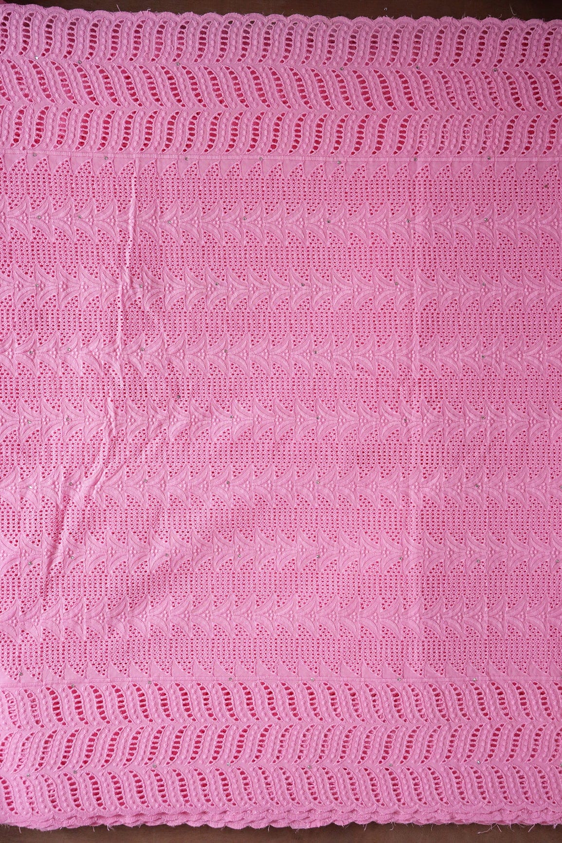 doeraa Embroidery Fabrics Pink Thread Geometric Pattern Schiffli Embroidery Work On Pink Pure Cotton Cambric Fabric