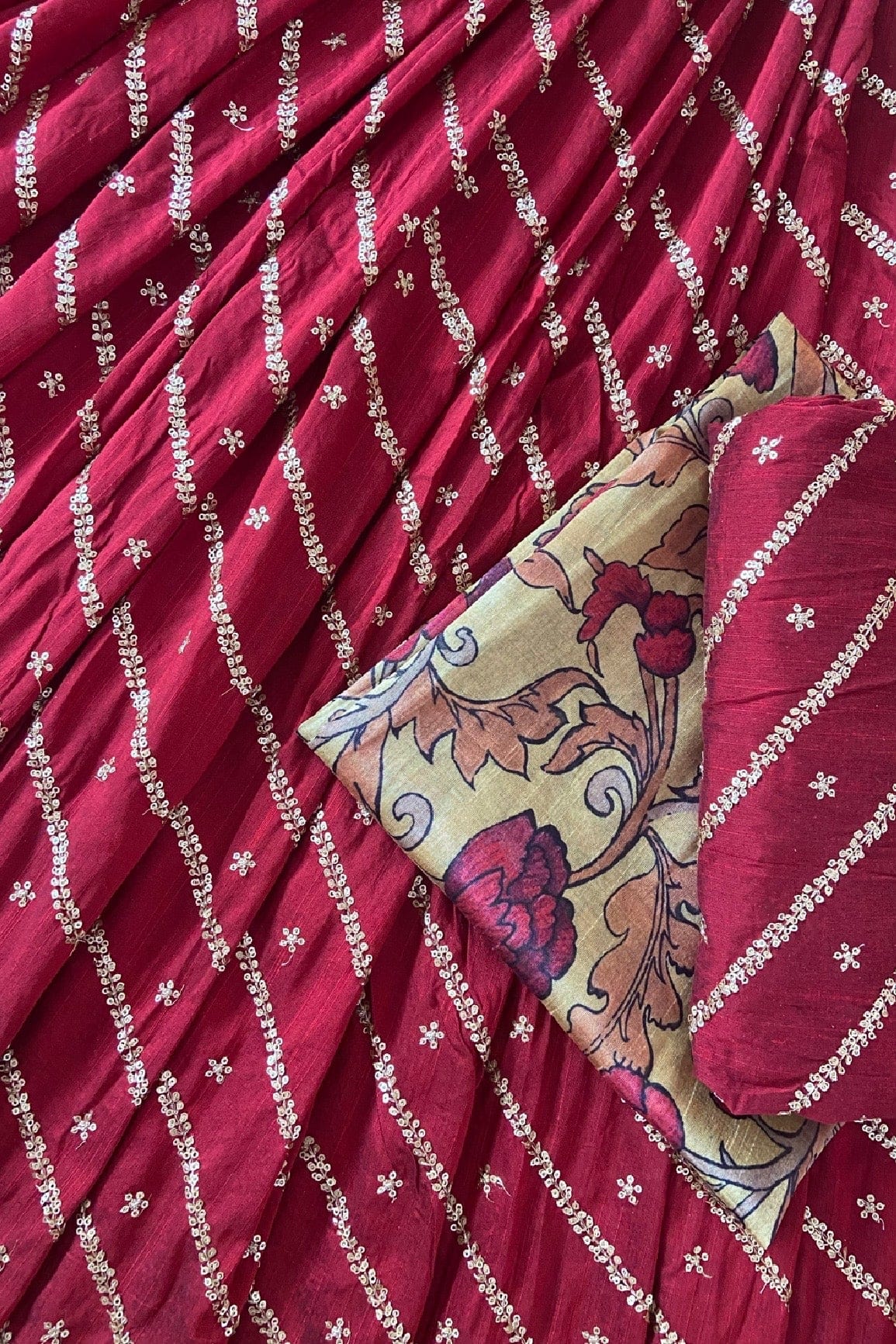 doeraa LEHENGA SET Maroon And Yellow Unstitched Lehenga Set Fabric (3 Piece)