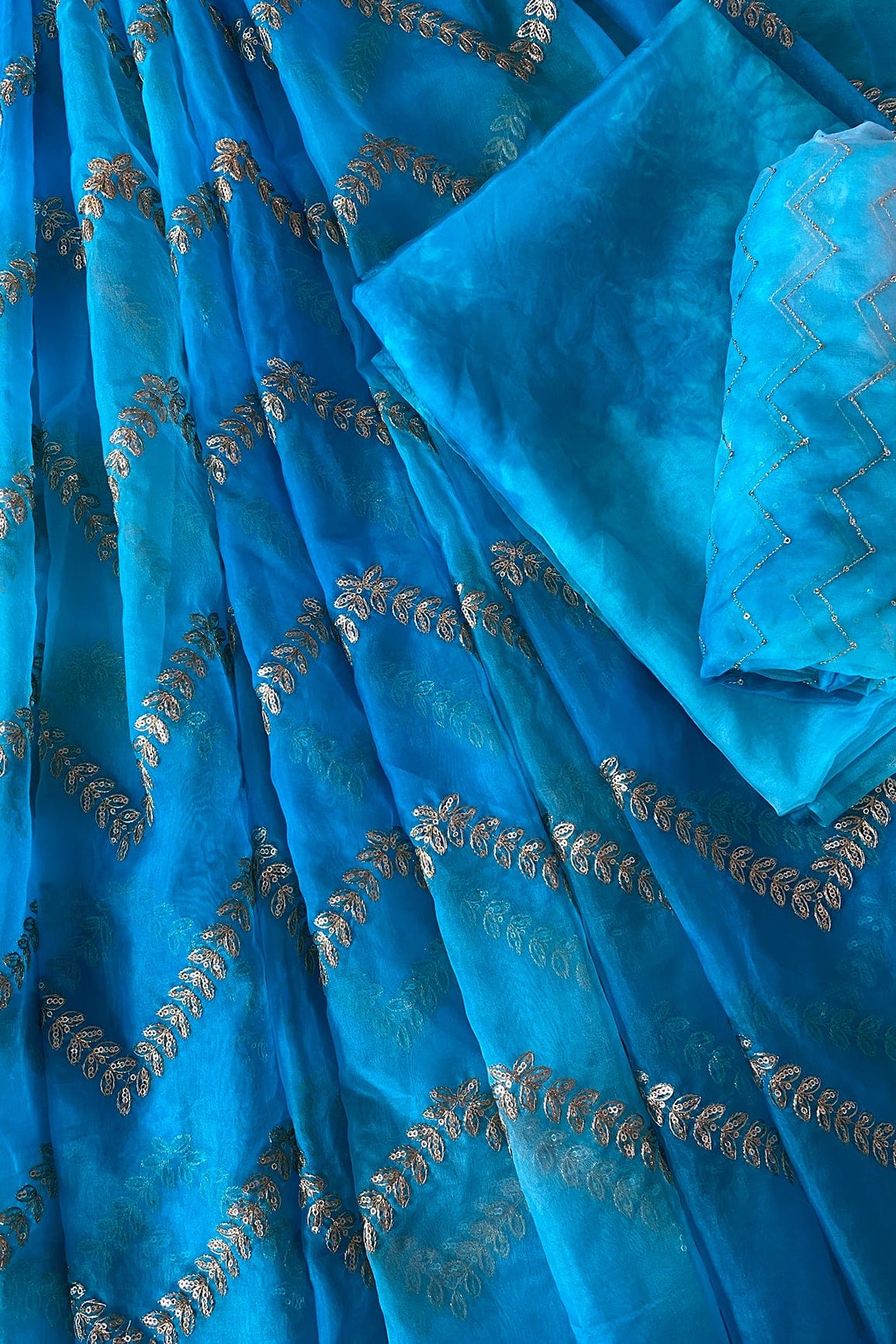 doeraa LEHENGA SET Sky Blue and Rama Unstitched Lehenga Set Fabric (3 Piece)