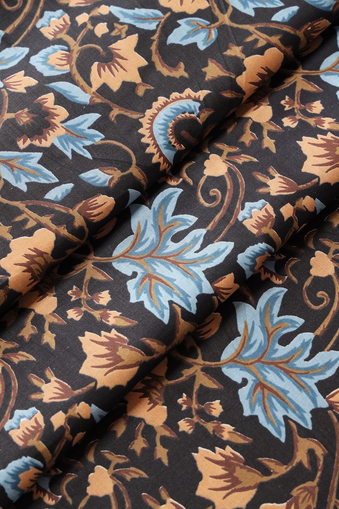 doeraa Prints Black And Beige Floral Print On Pure Mul Cotton Fabric