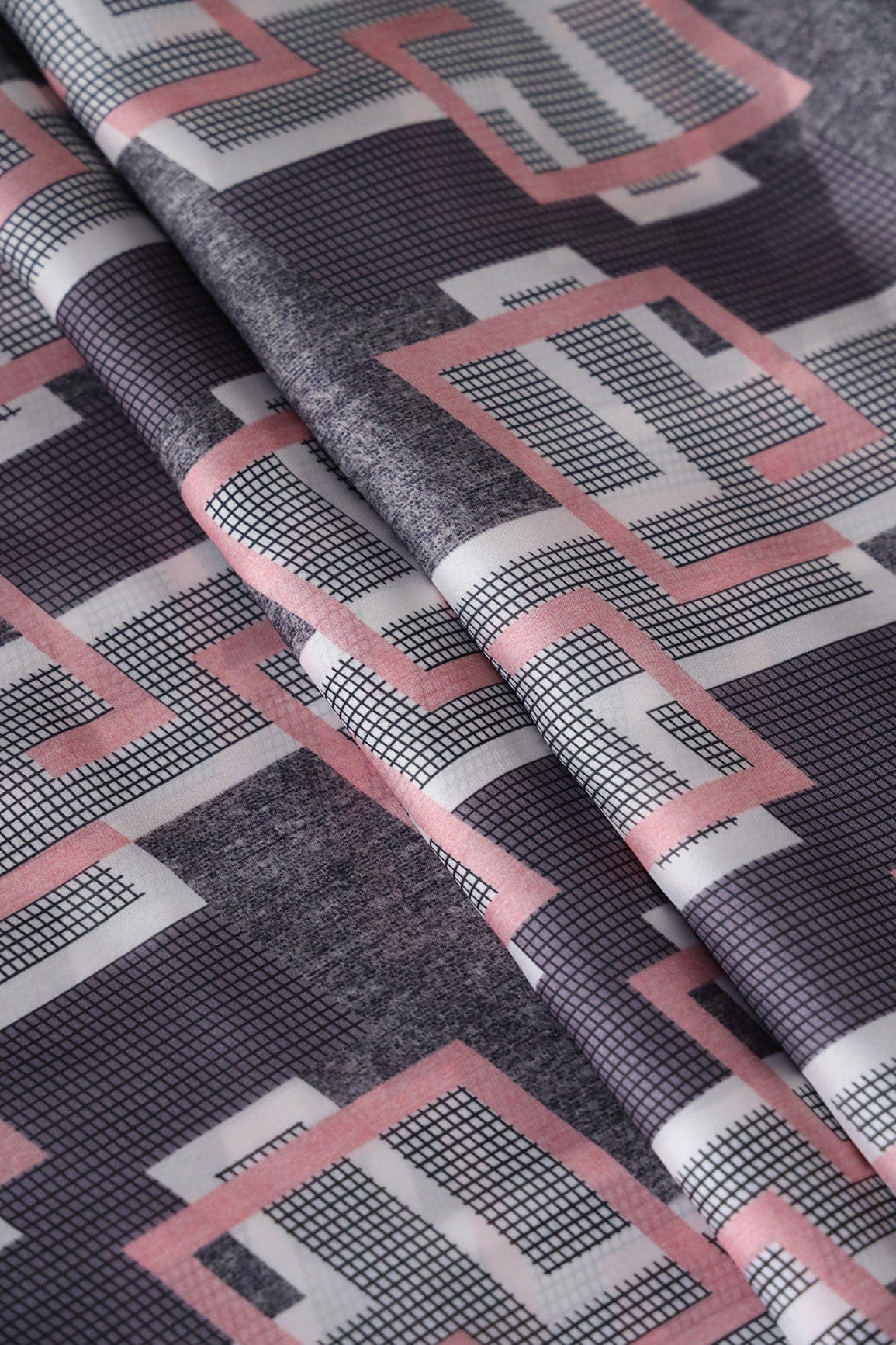 doeraa Prints Black And White Geometric Pattern Digital Print On Georgette Satin Fabric