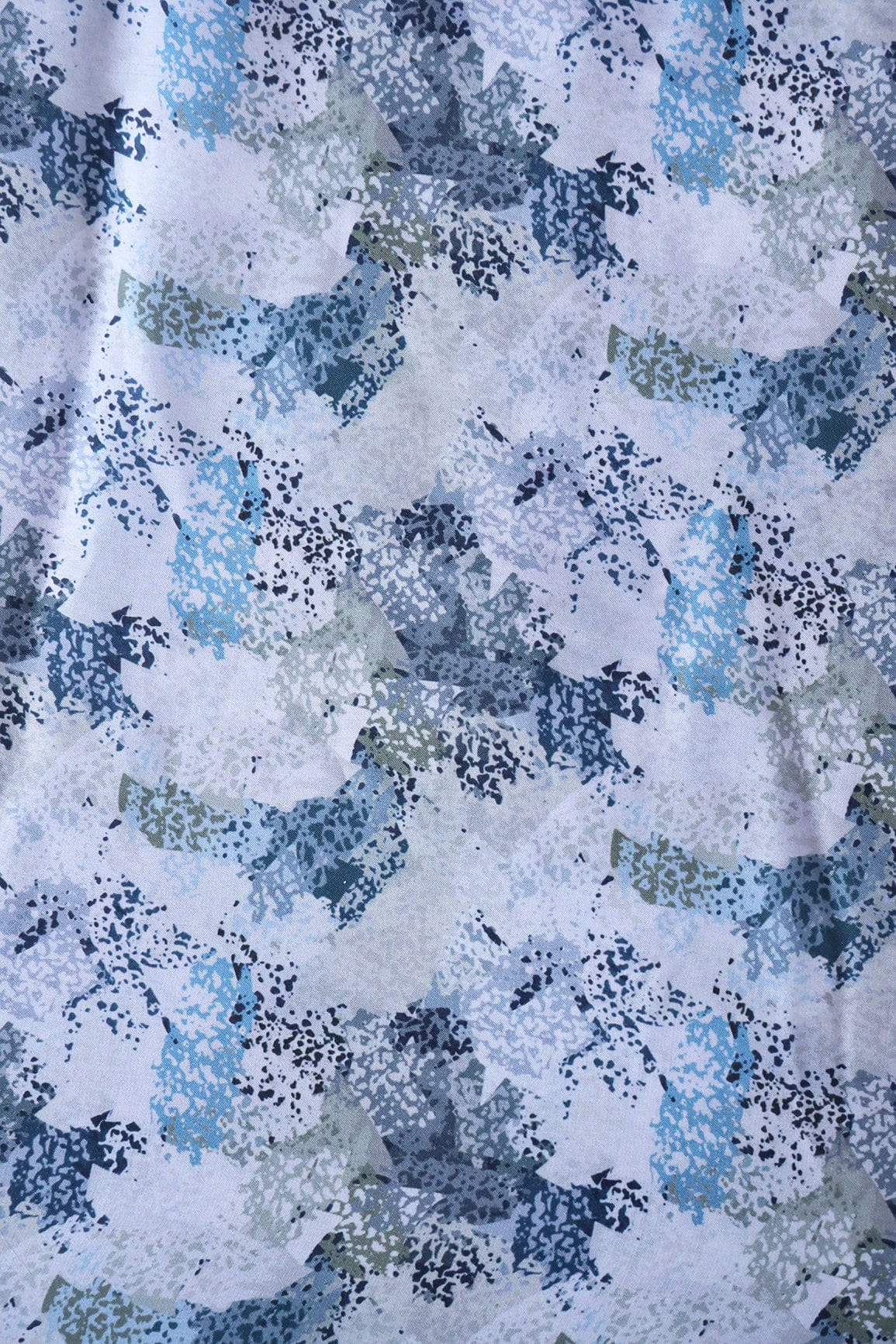 doeraa Prints Blue Abstract Pattern Digital Print On White Georgette Satin Fabric