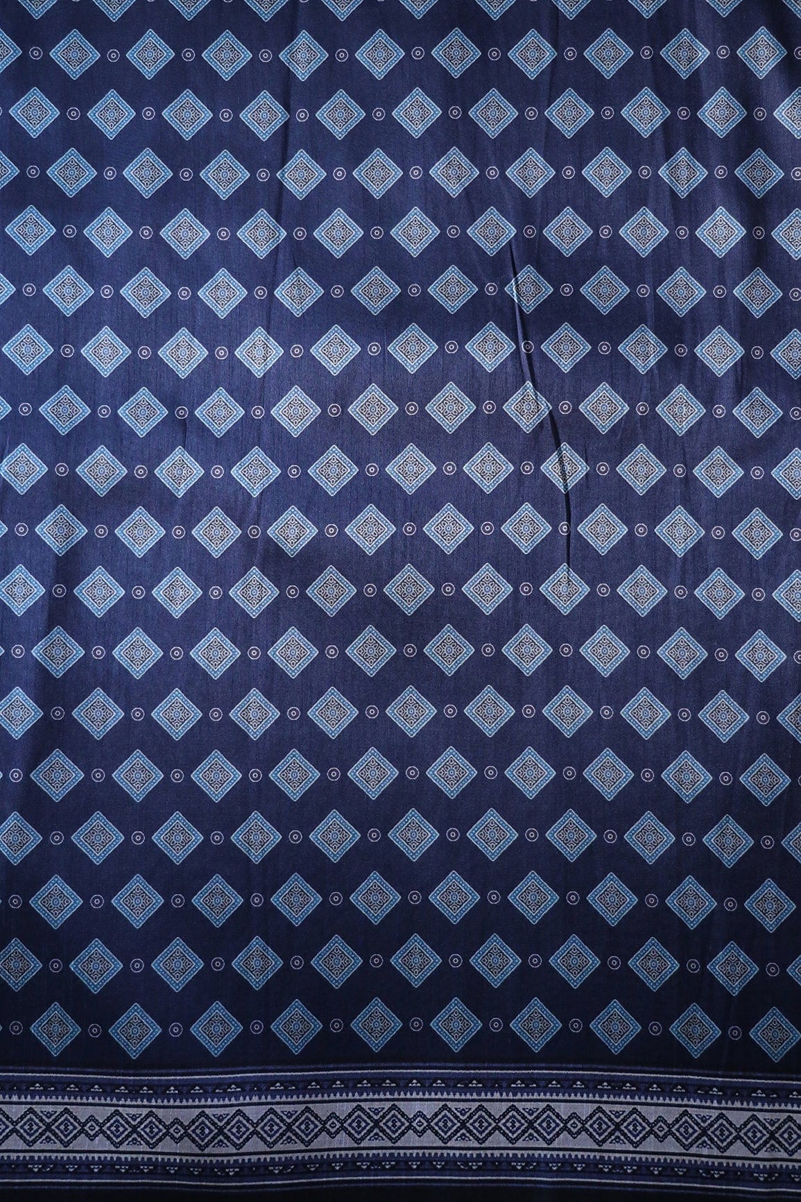 doeraa Prints Blue Geometric Pattern Digital Print On Mulberry Silk Fabric With Border