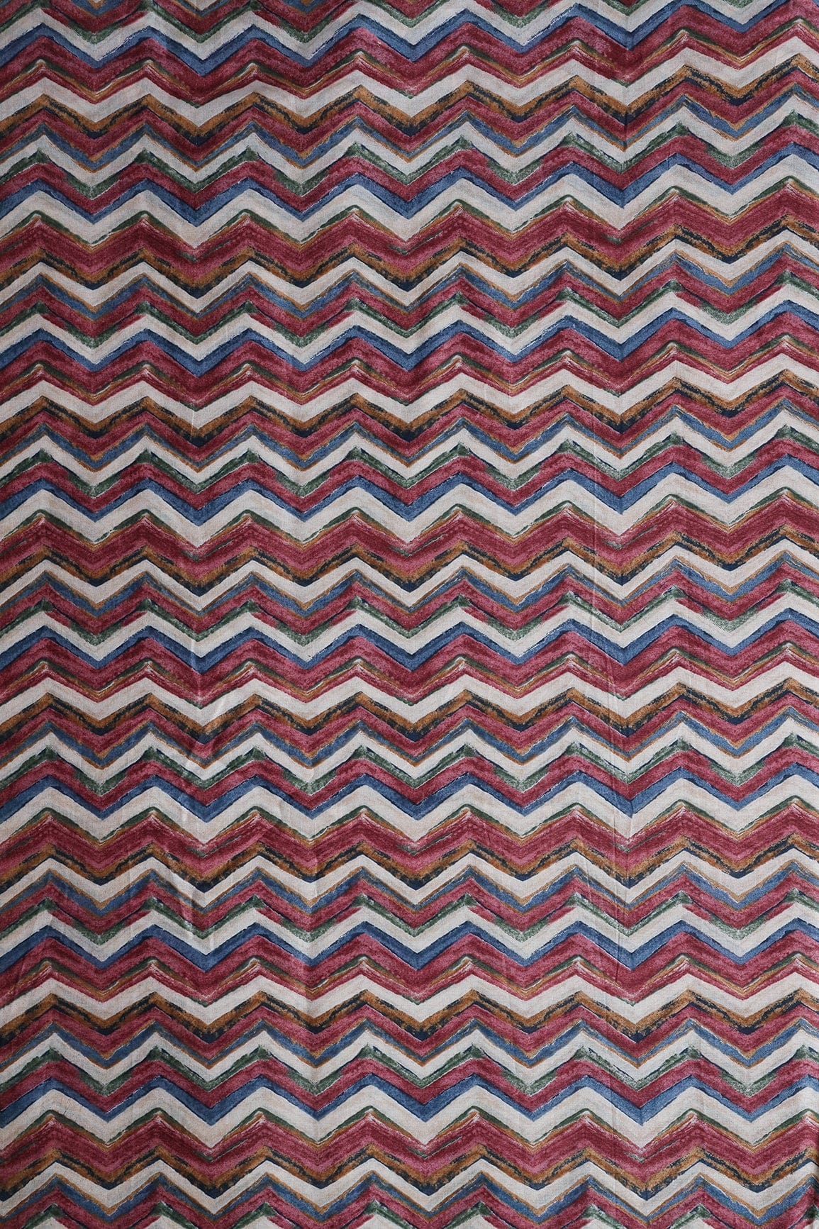 doeraa Prints Burgundy And Light Beige Chevron Print On Pure Mul Cotton Fabric
