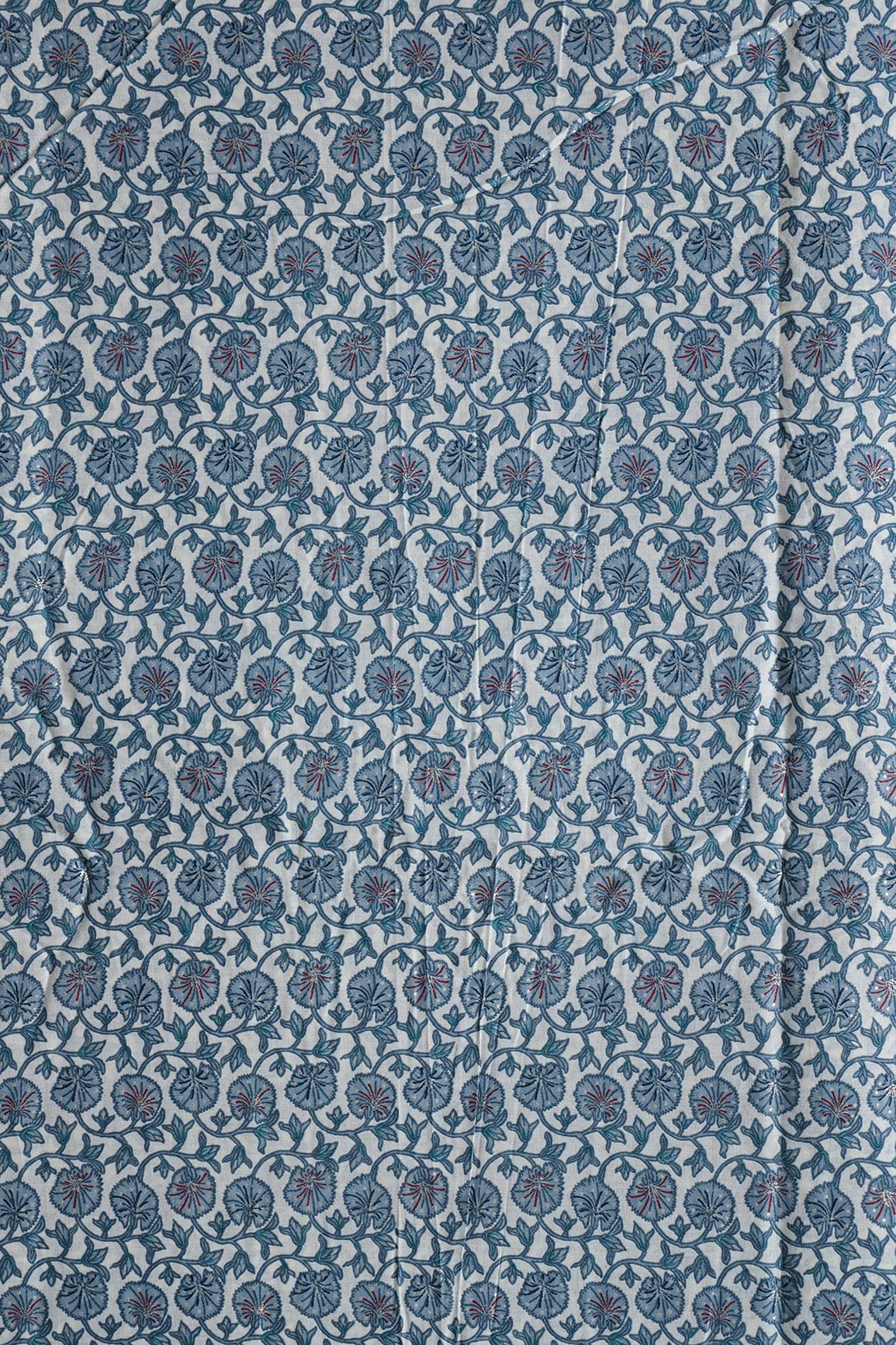 doeraa Prints Grey And White Floral Foil Print On Pure Mul Cotton Fabric