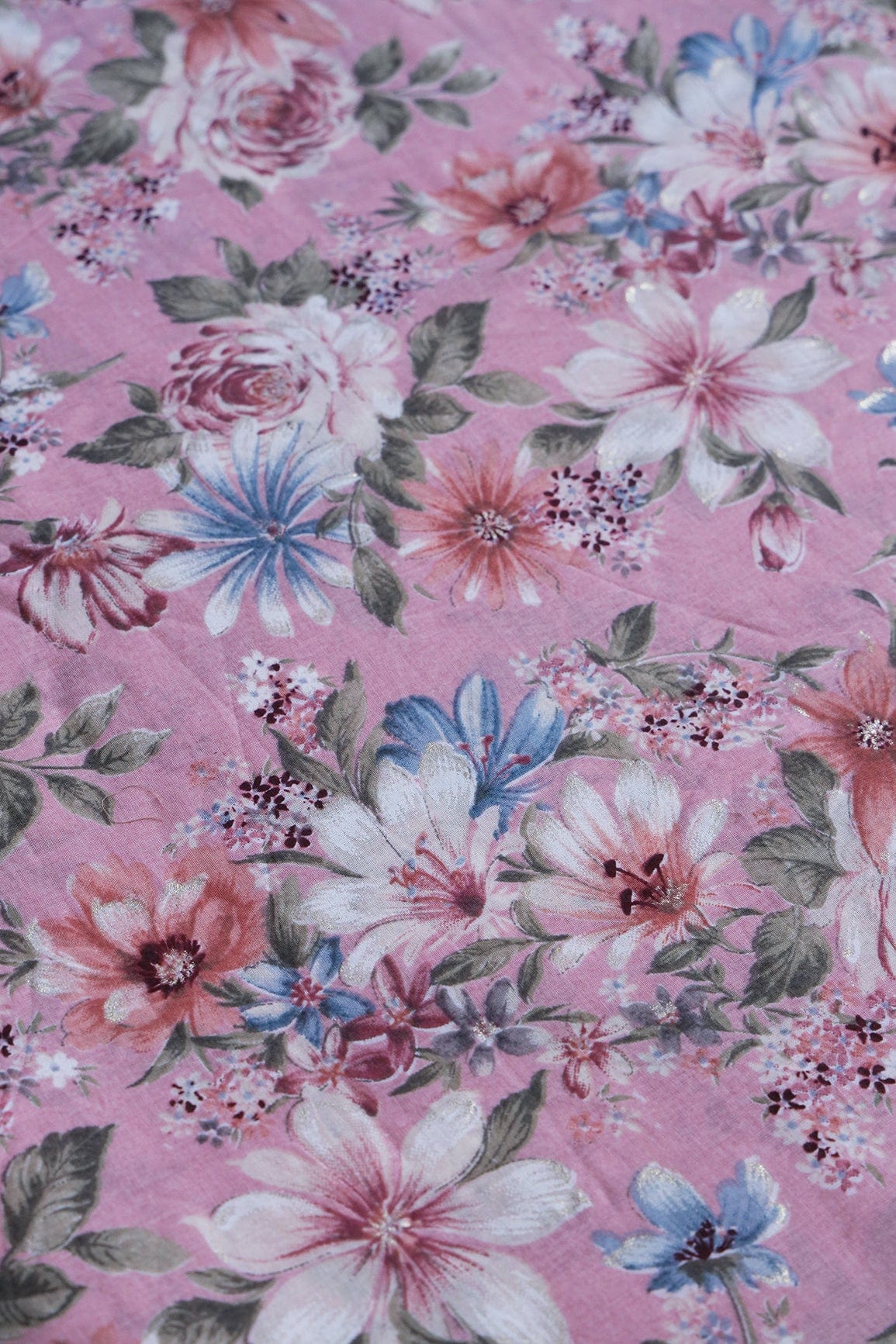 doeraa Prints Pastel Pink And White Color Floral Foil Print On Pure Mul Cotton Fabric