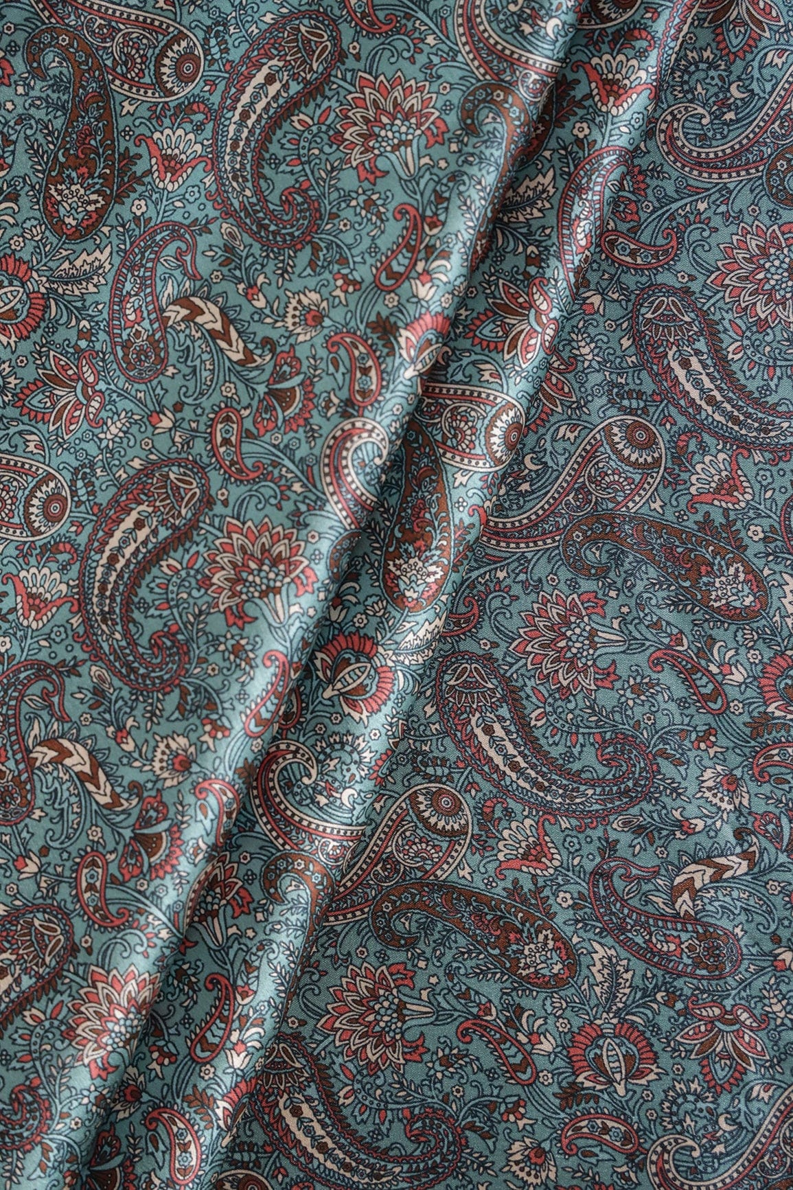 doeraa Prints Red And Teal Paisley Pattern Digital Print On Satin Fabric