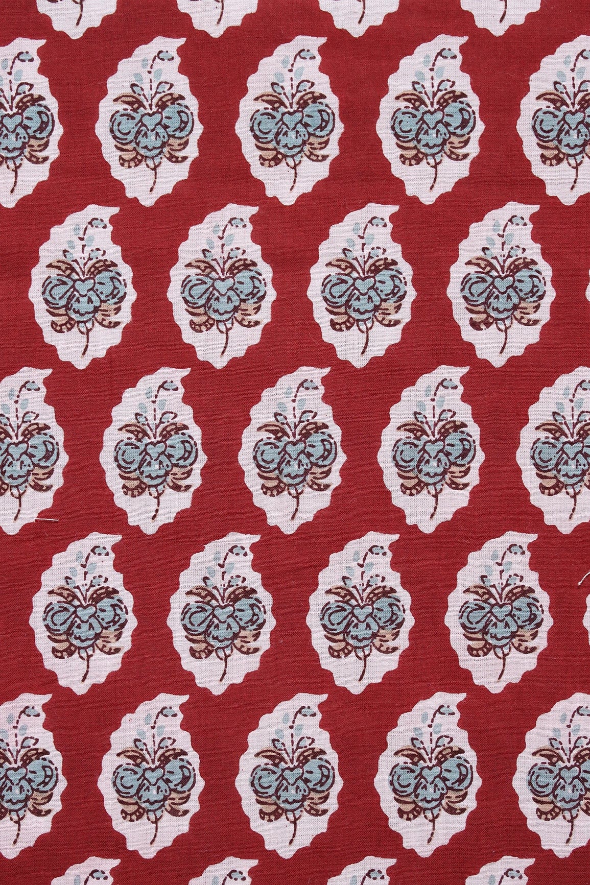 doeraa Prints Red And White Leafy Pattern Screen Print organic Cotton Fabric
