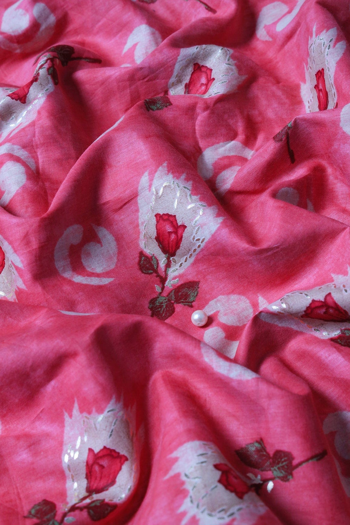 doeraa Prints Watermelon Pink And Beige Color Floral Foil Print On Pure Mul Cotton Fabric