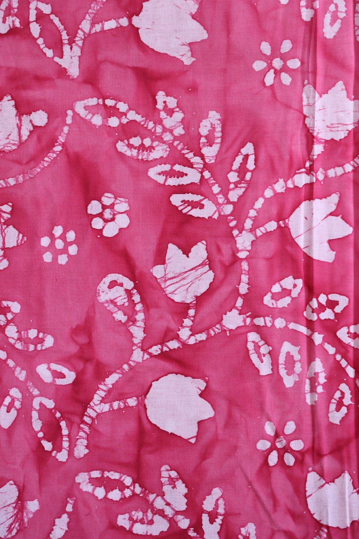 doeraa Prints White And Dark Pink Floral Pattern Batik Handblock Organic Cotton Fabric