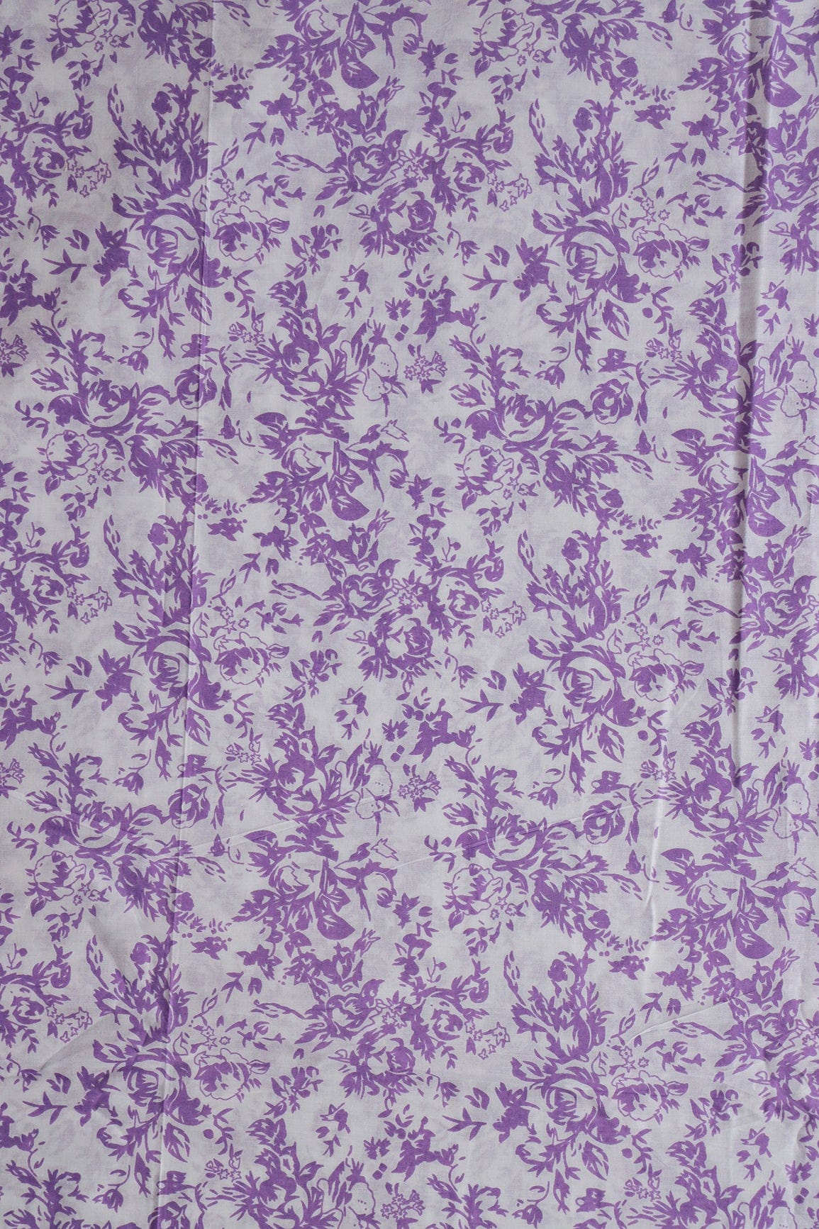 doeraa Prints White And Lavender Floral Print On Pure Mul Cotton Fabric