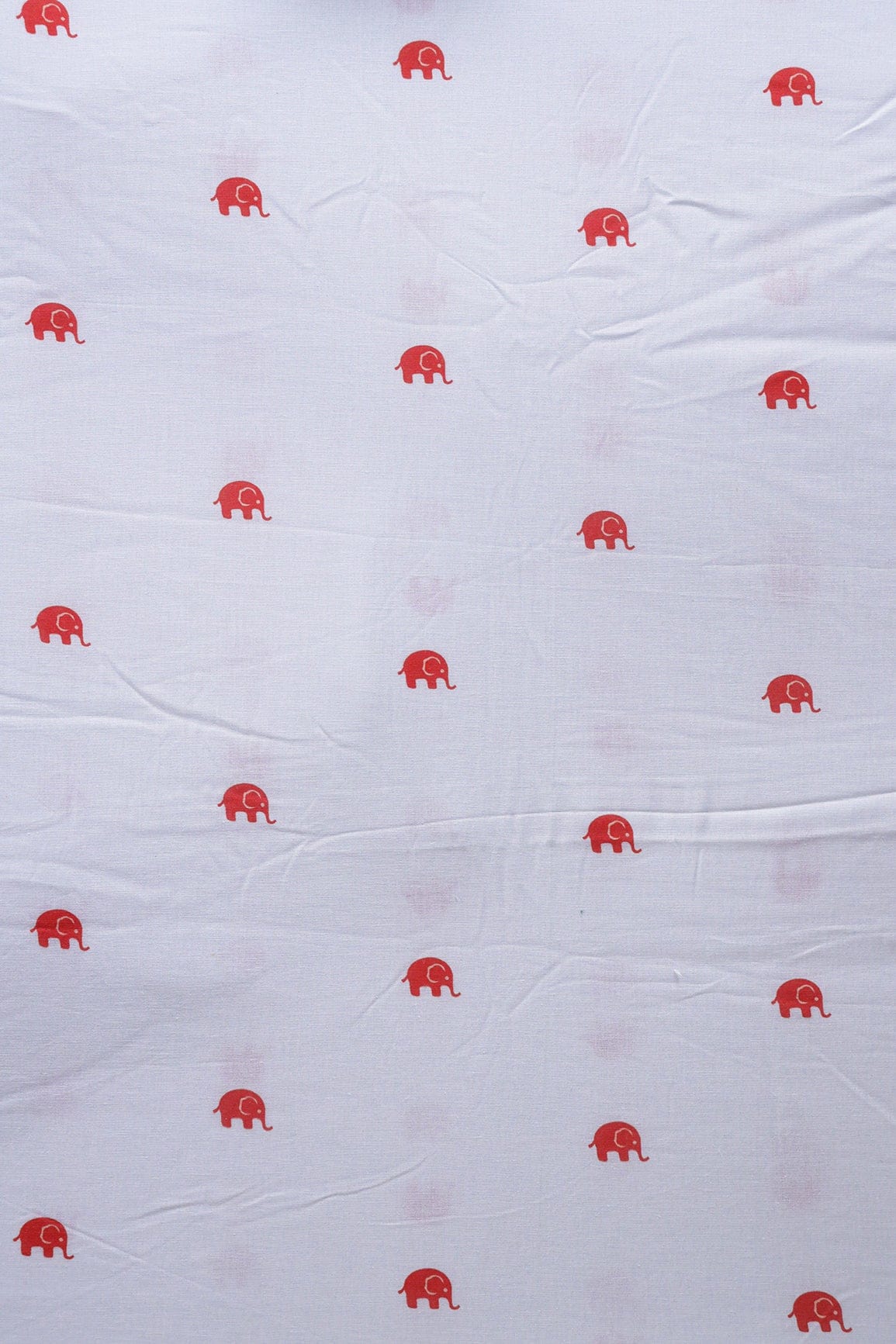 doeraa Prints White And Red Animal Pattern Screen Print On Flex Cotton Fabric