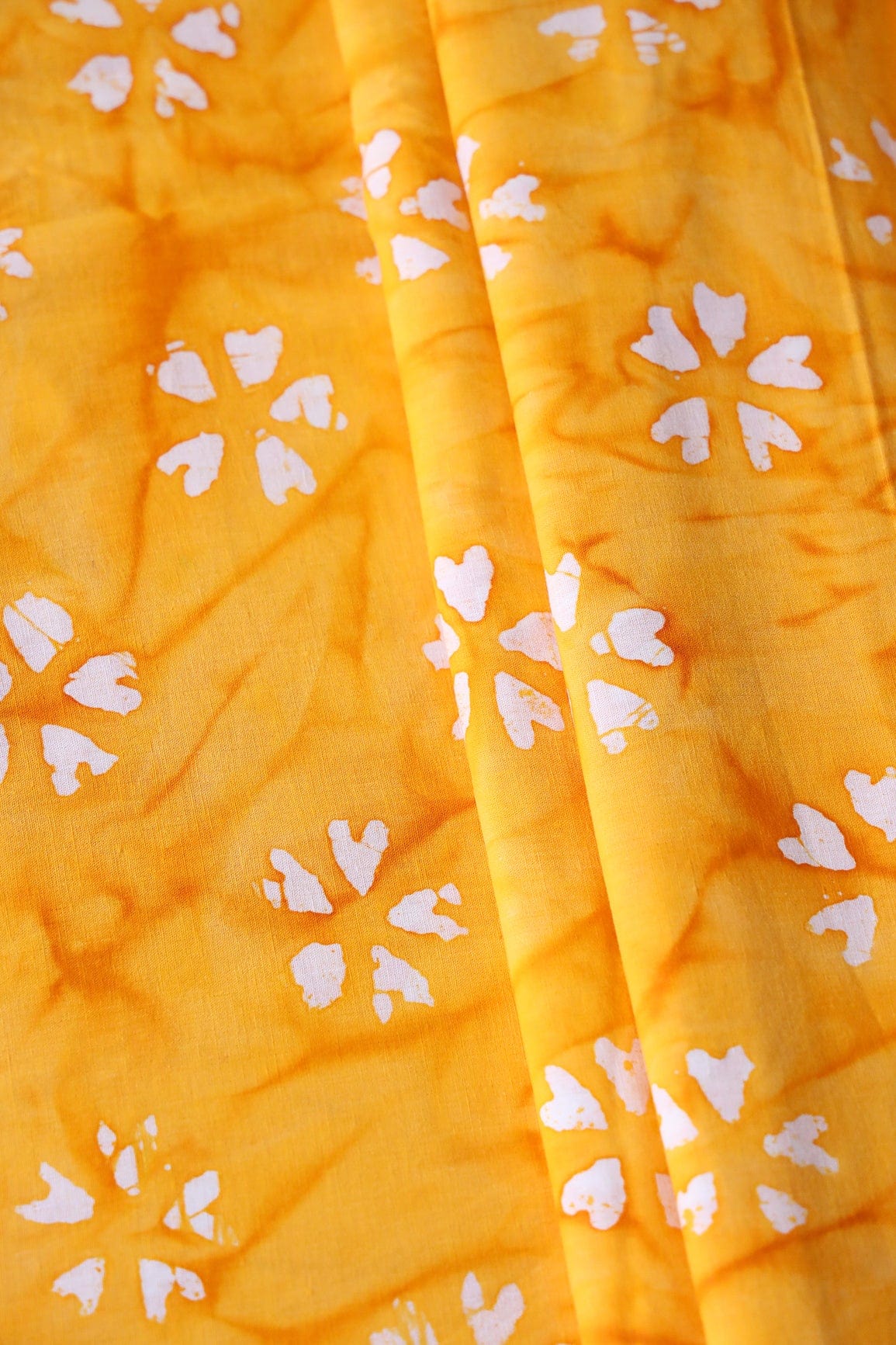 doeraa Prints White And Yellow Small Floral Pattern Batik Handblock Organic Cotton Fabric