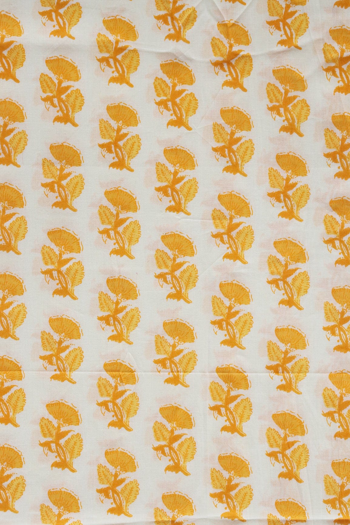 doeraa Prints Yellow And White Floral Print On Pure Cotton Fabric