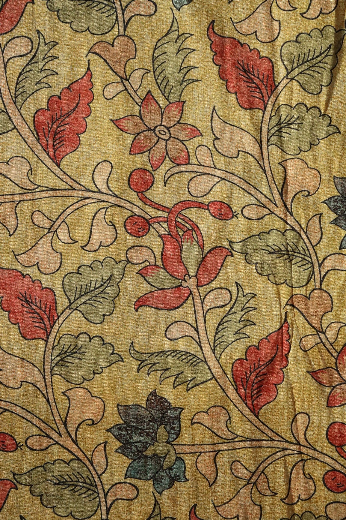 doeraa Prints Yellow Floral Pattern Digital Print On Mulberry Silk Fabric