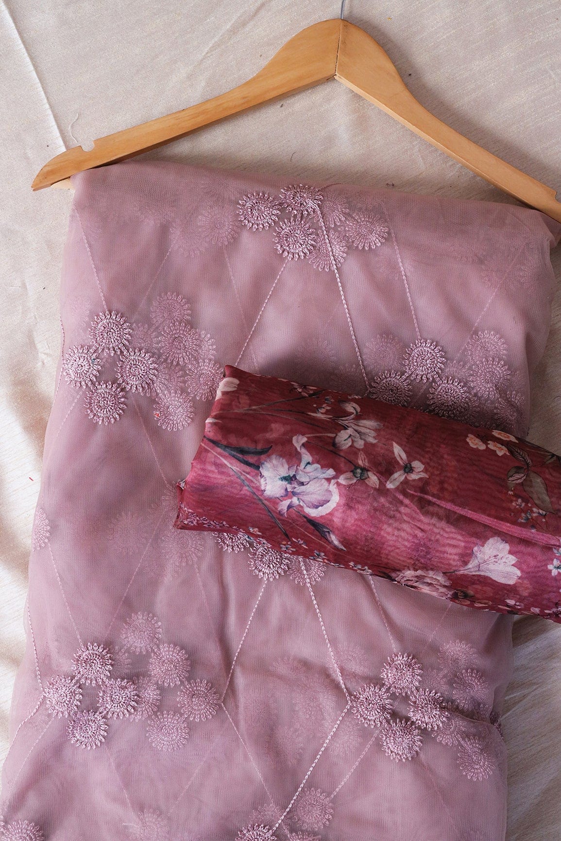 doeraa Saree Sets Mauve And Maroon Saree set (2 Piece)
