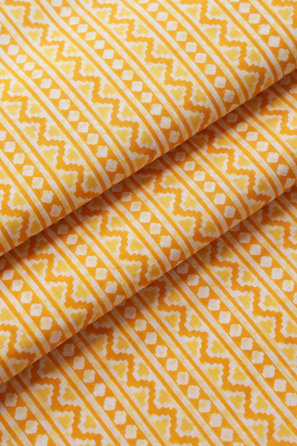 Yellow And Orange Chevron Print On Pure Cotton Fabric - doeraa